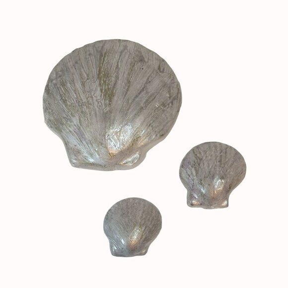 Vintage Set Of 3 Ceramic Sea Shell Wall Decorations Beach Themed Home Decor - Picture 1 of 3